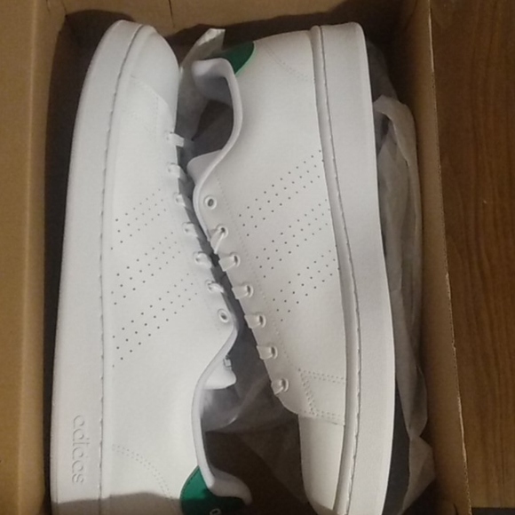 Adidas - Picture 2 of 4